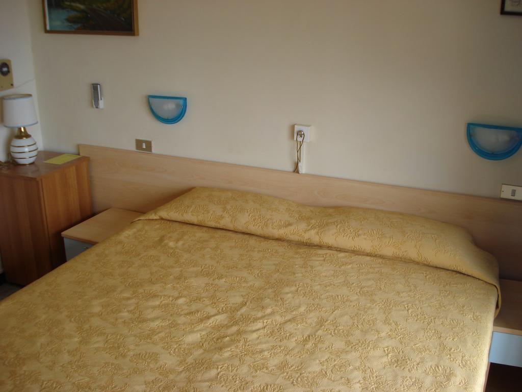 B&B Solana Noli Exterior photo